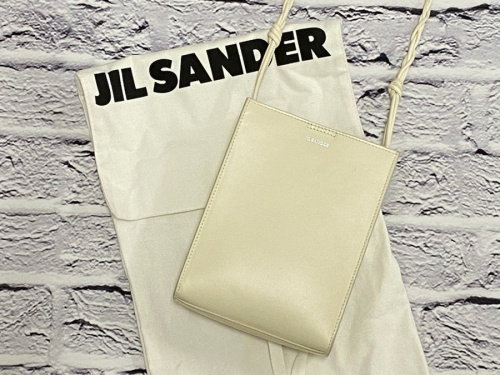 JIL SANDER/ジルサンダー】から【タングルショルダーバッグ 】が買取入荷です。[2021.06.01発行]｜トレファクスタイル東戸塚店｜洋服・古着の買取と販売の専門店｜トレジャーファクトリー（トレファク）のファッションリユース