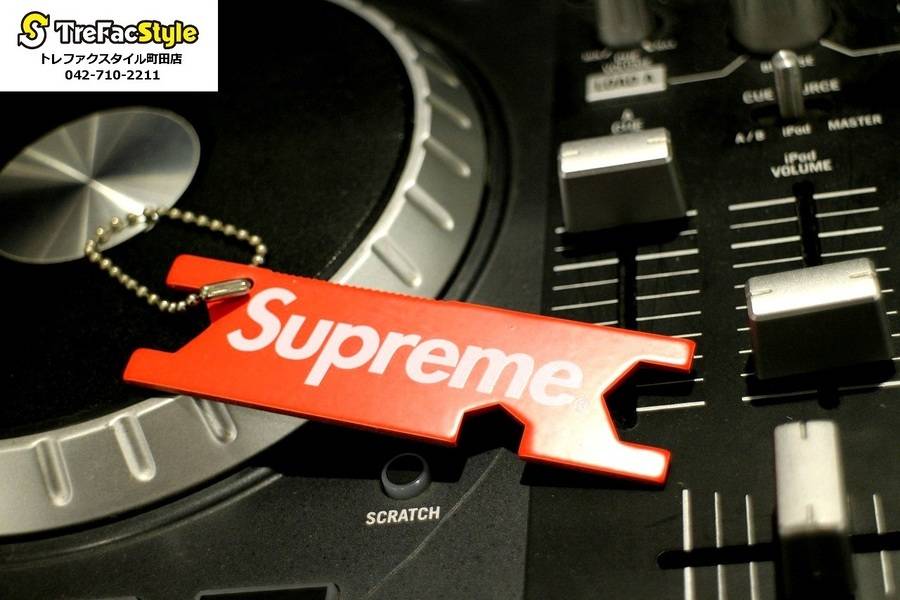 supreme 町田 ステッカー