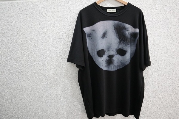 SHAUN SAMSON/ショーンサムソン】より、ネコプリントTシャツ(SIZE L)が