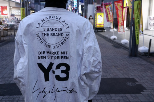 【Y-3／ワイスリー】よりダブルリバーシブルボンバーブルゾンが