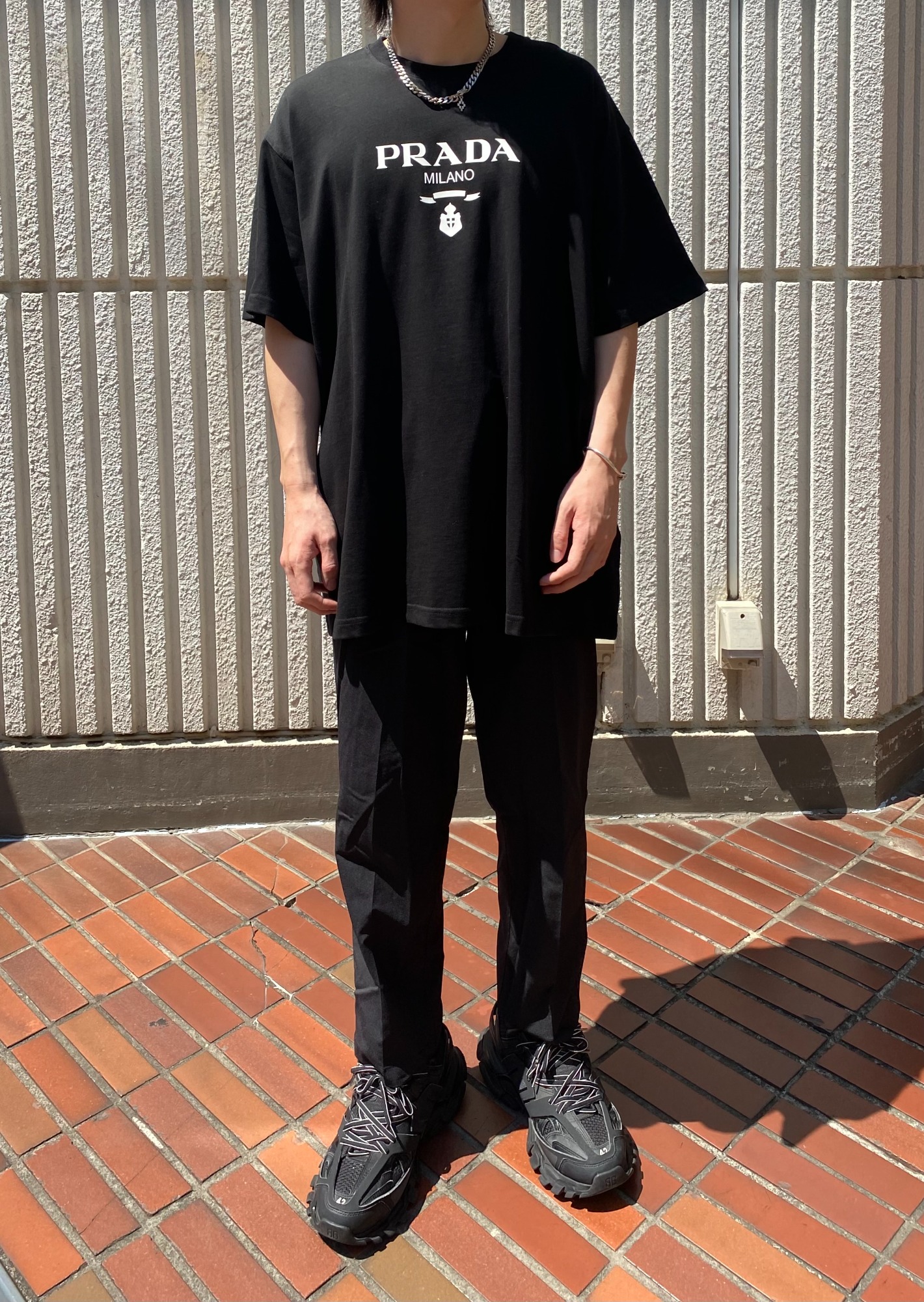 PRADAより「Raised Logo Round Neck Tee」を紹介いたします。[2023.07