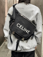 CELINE より ミディアム トレッキング メッセンジャー が入荷しました