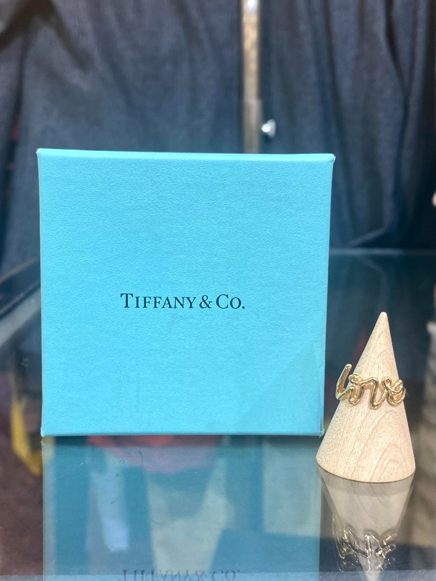 Tiffany & Co. / ティファニーアンドコー】 より パロマ・グラフィティ LOVEリング  が入荷しましたので紹介いたします！[2024.08.21発行]｜トレファクスタイル町田店｜洋服・古着の買取と販売の専門店｜トレジャーファクトリー（トレファク）のファッションリユース