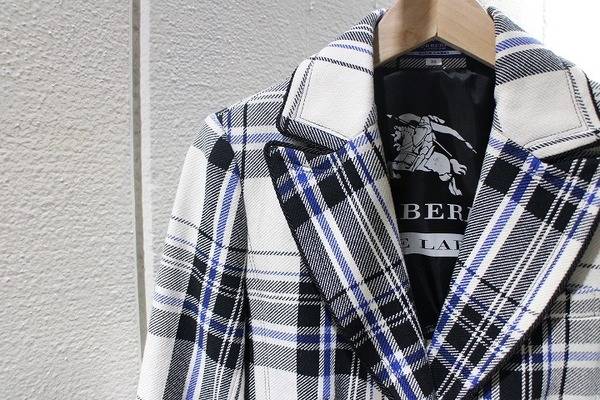 女性必見！かっこいいジャケット入荷です！【BURBERRY BLUE LABEL