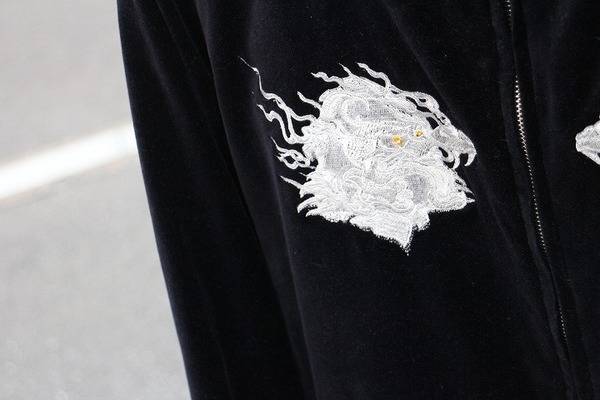 1着で2度おいしい。Stussy/ステューシーが本気を出したスカジャン 