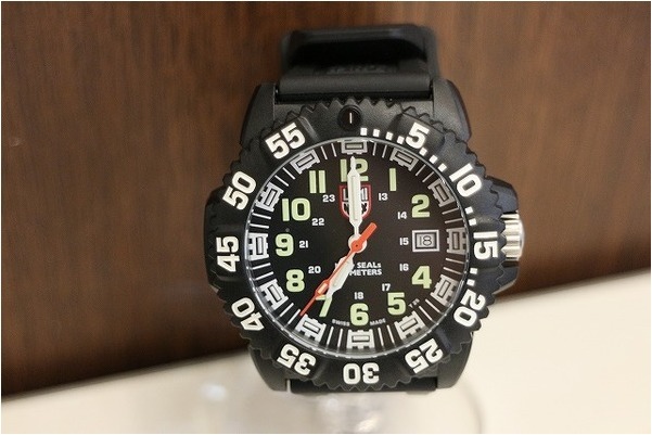 Luminox - LUMINOX ルミノックス 8400-3-HRB ダイバーズウォッチ 200Ｍ