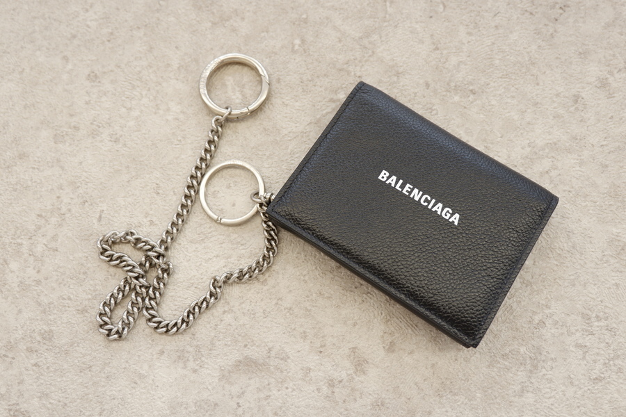 BALENCIAGA／バレンシアガ】より20SS LOGO CHAIN WALLETのご紹介です