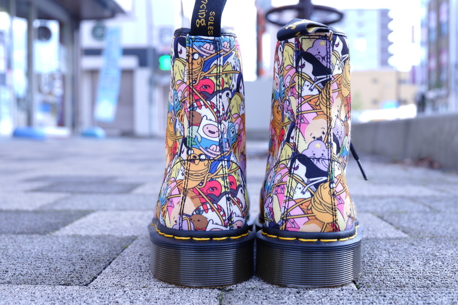 Dr.Martens/ドクターマーチン】よりマルチカラー8ホールブーツが