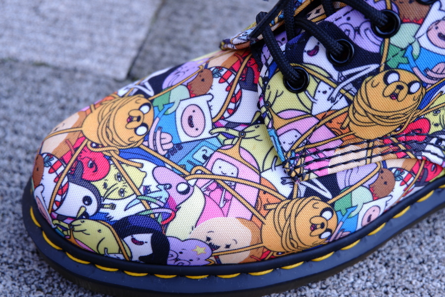 Dr.Martens/ドクターマーチン】よりマルチカラー8ホールブーツが