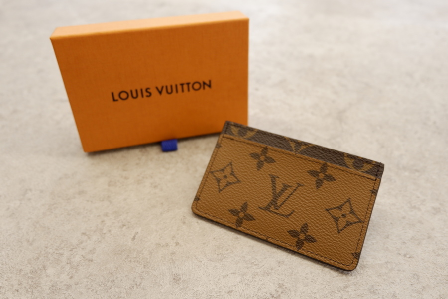 LOUIS VUITTON／ルイヴィトン】よりモノグラム・リバースカードケース