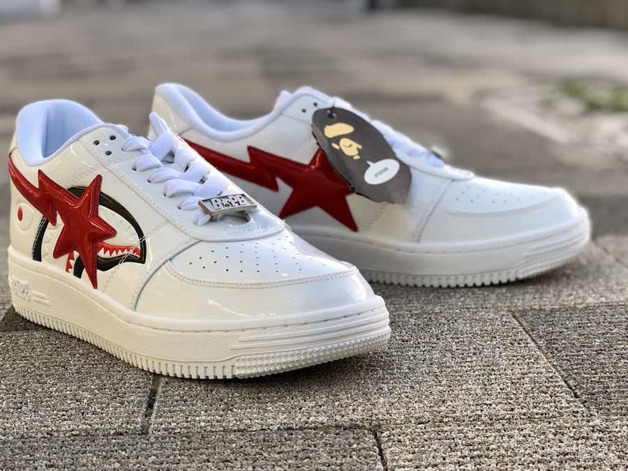 人気スニーカーブランド【BAPESTA/ベイプスタ】よりSHARK BAPE STA LOW