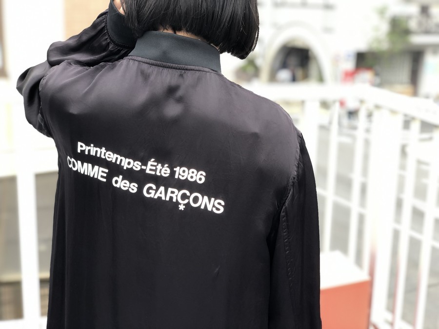 人気ドメスティックブランド【COMME des GARCONS/コム・デ・ギャルソン】よりショップコート メトロポリタン美術館「Rei  Kawakubo / Comme des Garcons. Art of the  In-Betweenが買取入荷致しました。[2021.05.22発行]｜トレファクスタイル小手指店｜洋服・古着の買取と ...