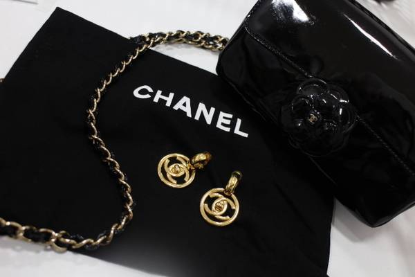 新入荷】永遠の憧れCHANEL/シャネルからアイコンのカメリアバッグ