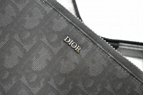 買取強化ラグジュアリーブランド【Dior Homme /ディオールオム】より 