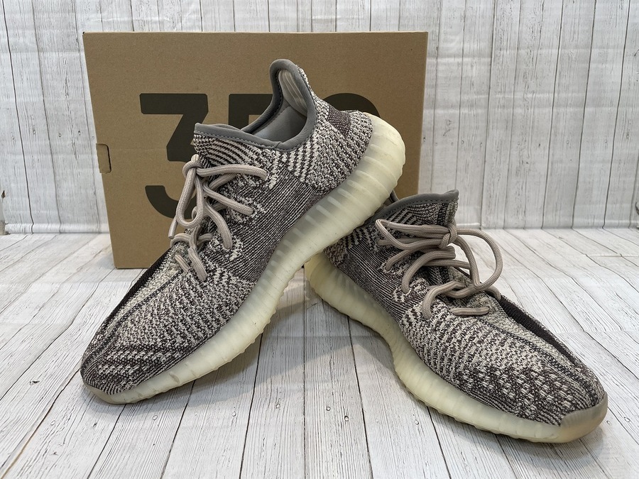 ADIDAS YEEZY BOOST 350 V2 電撃入荷！【スタイル町田店】[2016.11.28発行]｜トレファクスタイル町田店｜洋服・古着の買取と販売の専門店｜トレジャーファクトリー（トレファク）のファッションリユース