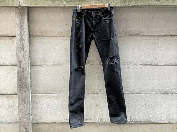 ラグジュアリーブランド【Saint Laurent Paris／サンローランパリ】から u200bデストロイクラッシュデニム パンツ買取しました。[2021.05.03発行]｜トレファクスタイル本八幡店｜洋服・古着の買取と販売の専門店｜トレジャーファクトリー（トレファク）のファッションリユース