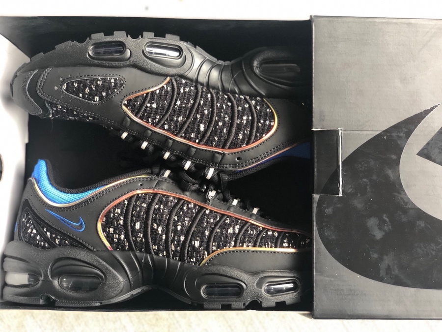 Supreme x NIKE/シュプリーム × ナイキの19SSコラボスニーカーAIR MAX TAILWIND  IVをご紹介！！[2019.06.29発行]｜トレファクスタイル下北沢東口店｜洋服・古着の買取と販売の専門店｜トレジャーファクトリー（トレファク）のファッションリユース