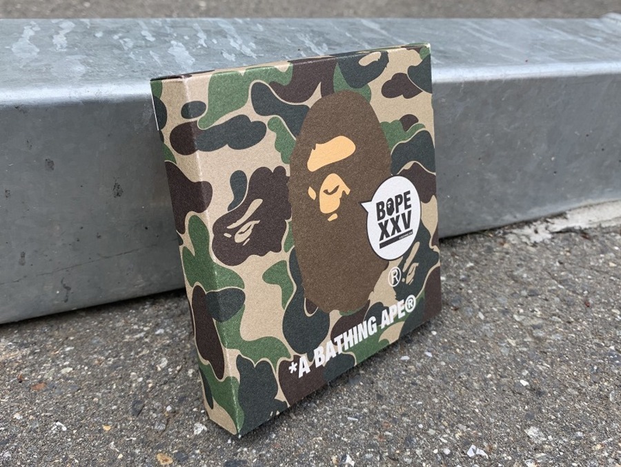 シリアルシール付 A BATHING APE BAPE ノベルティ