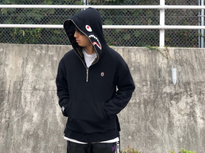 「ストリートブランドのA BATHING APE 」