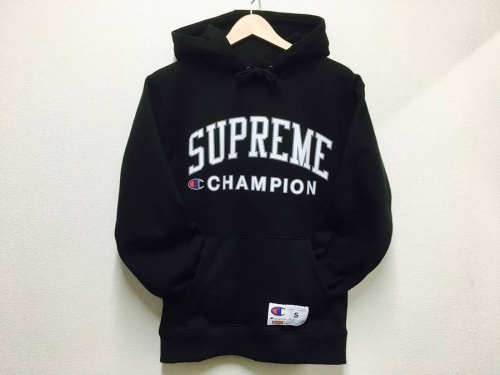 Supreme×Champion コラボパーカー 入荷しました！[2017.11.21発行]｜トレファクスタイル下北沢東口店｜洋服・古着の買取と販売の専門店｜トレジャーファクトリー（トレファク）のファッションリユース