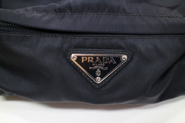 PRADA/プラダ】90年代の雰囲気漂うモードに昇華したウエストバッグ入荷