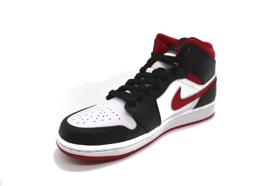 Nike ナイキ よりair Jordan 1 Mid Whiteを買取入荷致しました 21 05 24発行