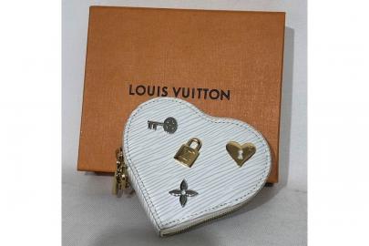 「インポートブランドのLOUIS　VUITTON 」