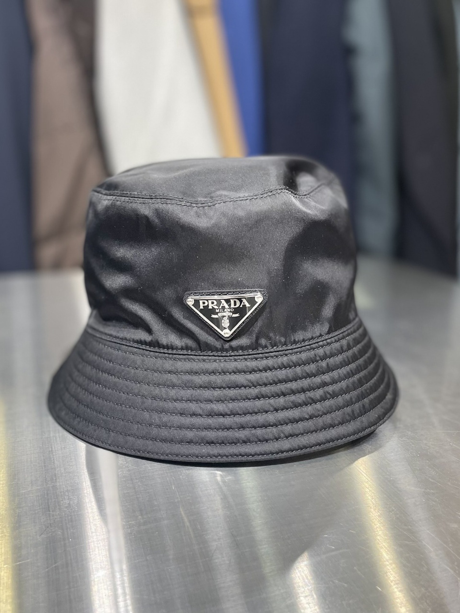 PRADA / プラダ】から「RE-NYLON BUCKET HAT / リ-ナイロン バケット