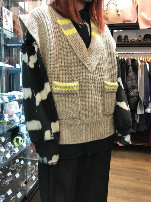 FUMIKA UTIDA / フミカウチダ】から「3G Mix Shetland/OVER  VEST」が買取入荷致しました。[2024.01.31発行]｜トレファクスタイル三鷹店｜洋服・古着の買取と販売の専門店｜トレジャーファクトリー（トレファク）のファッションリユース