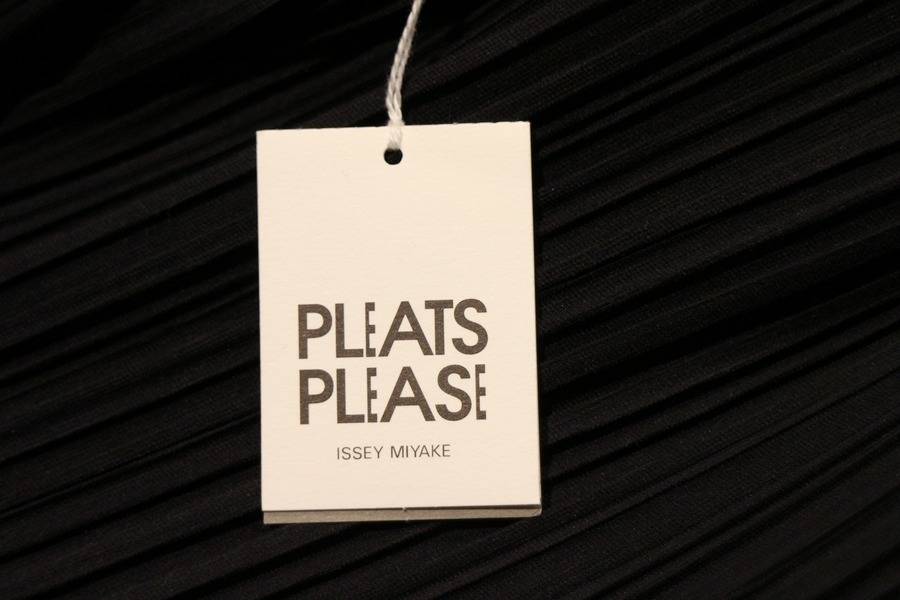 PLEATS PLEASE(プリーツプリーズ)の即完売したトートバッグが未使用で