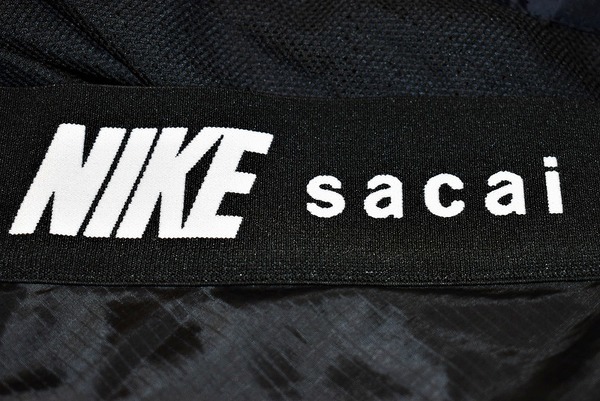 sacai×NIKE/サカイ×ナイキ】再構築ナイロンスカート CD6299-012  入荷情報[2020.01.09発行]｜トレファクスタイル千葉店｜洋服・古着の買取と販売の専門店｜トレジャーファクトリー（トレファク）のファッションリユース