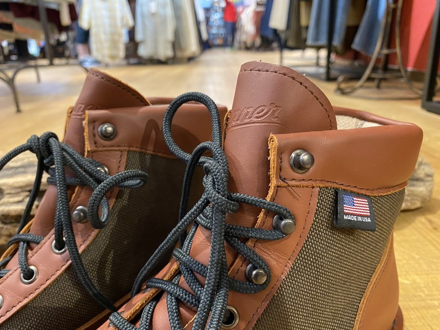 買取強化ブランド【Danner / ダナー】よりトレッキングブーツが買取