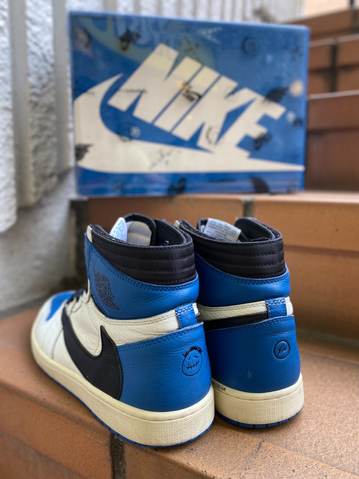 NIKE×Fragment×Travis Scott】よりAir Jordan 1 Retro High OG SP が