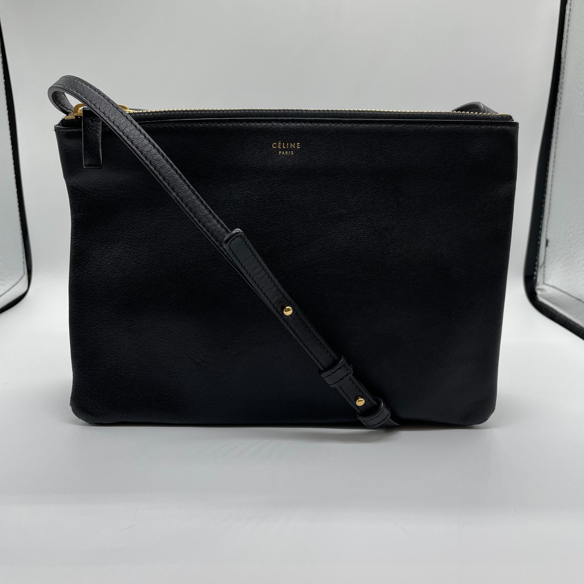 CELINE/セリーヌ】トリオラージショルダーバッグを買取入荷。[2023.01