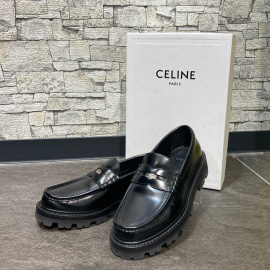 「ラグジュアリーブランドのCELINE 」