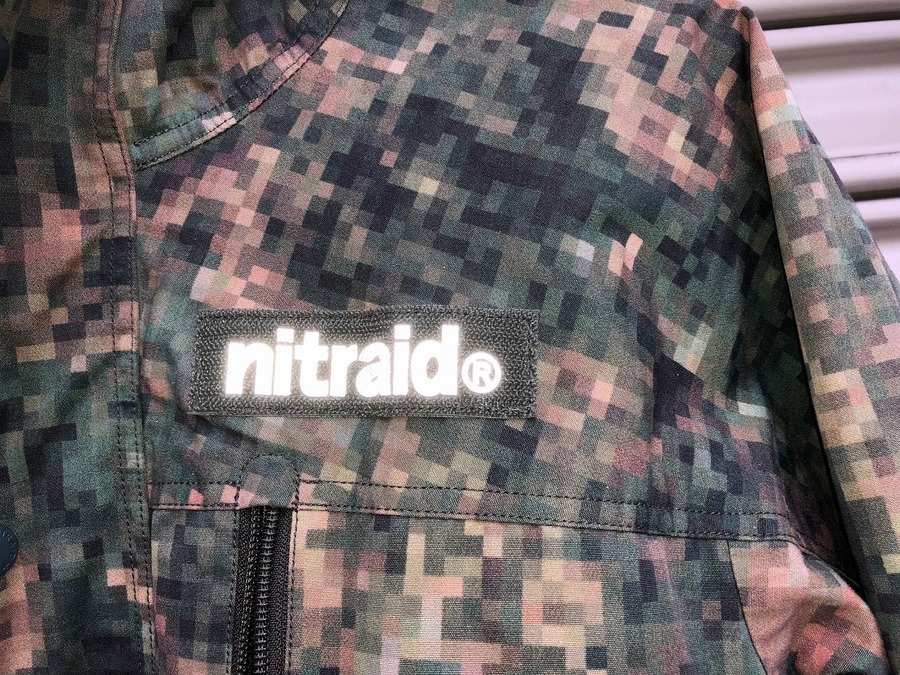 nitraid （ナイトレイド) モザイクマウンテンパーカー