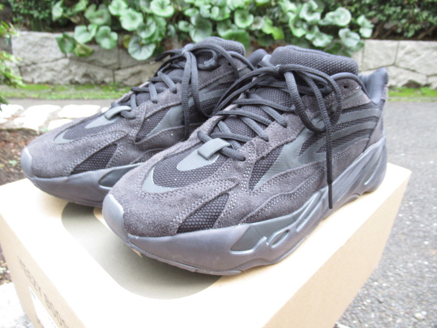 高円寺スニーカーブログ】YEEZY BOOST 700 V2 VANTA 買取入荷