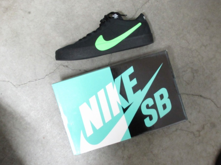 NIKE SB /ナイキSB ZOOM BRUIN  QS】×POETSコラボスニーカーが入荷です。[2020.04.21発行]｜トレファクスタイル高円寺2号店｜洋服・古着の買取と販売の専門店｜トレジャーファクトリー（トレファク）のファッションリユース