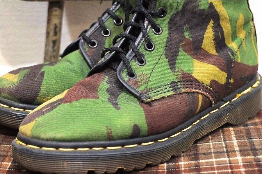 アメ村を象徴するフットウェアブランド。Dr.Martens/ドクターマーチン