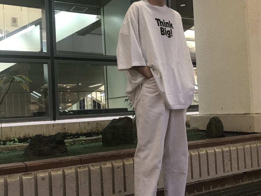 買取強化ブランド【BALENCIAGA/バレンシアガ】よりThink Big オーバー