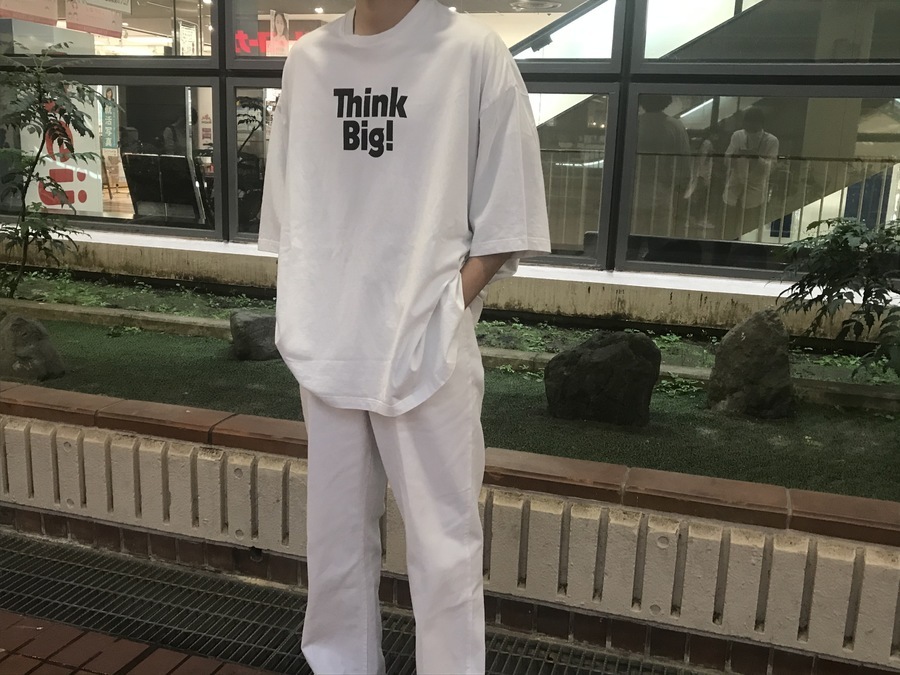 買取強化ブランド【BALENCIAGA/バレンシアガ】よりThink Big オーバー