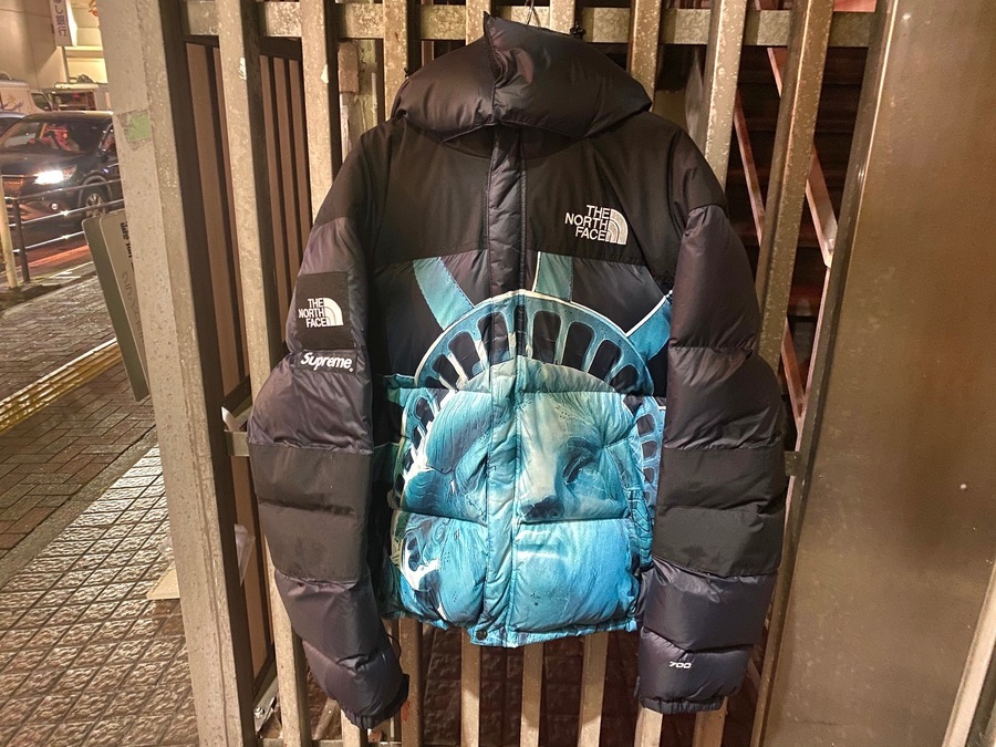 THE NORTH FACE×Supreme/ザノースフェイス×シュプリーム】より、Statue