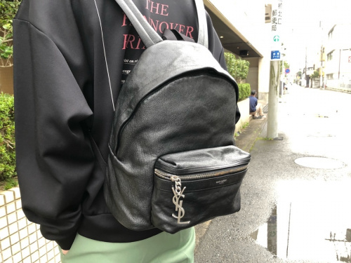 モード界の帝王【Saint Laurent Paris/サンローランパリ】レザーバック