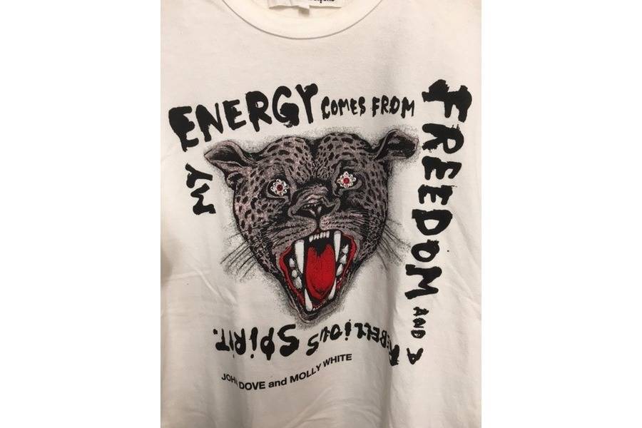 中古では珍しいレアアイテム。TRADING MUSEUM COMME des GARCONSのT