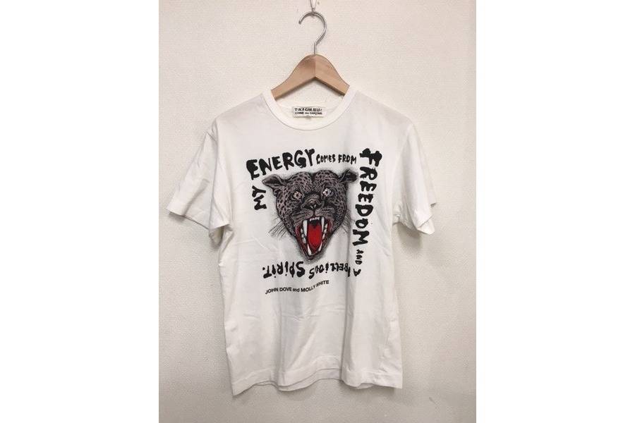 中古では珍しいレアアイテム。TRADING MUSEUM COMME des GARCONSのT