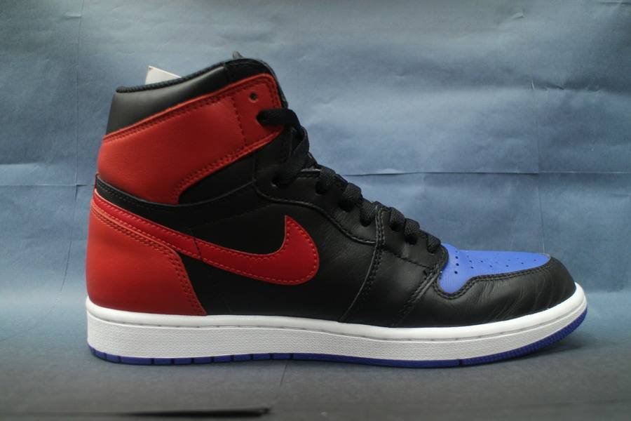 NIKE/ナイキ NIKE AIR JORDAN 1 RETRO HIGH OG TOP3 が未使用で奇跡の ...