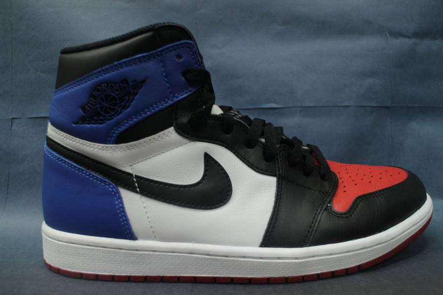 NIKE/ナイキ NIKE AIR JORDAN 1 RETRO HIGH OG TOP3 が未使用で奇跡の ...