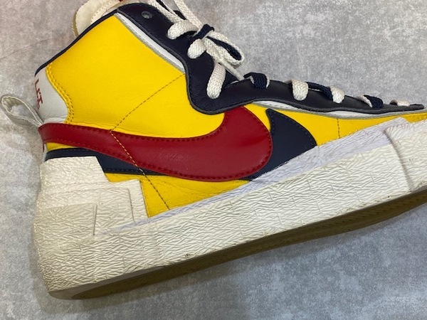 Nike Sacai ナイキ サカイ より話題のコラボスニーカー Blazer Mid ブレザーミッド スニーカーイエロー が入荷致しました 07 16発行