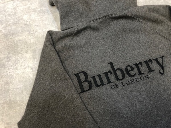 BURBERRY LONDON（バーバリー ロンドン）」よりDUNBRIDGE GREY ZIPPED