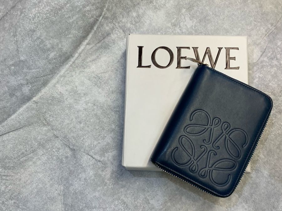 アナグラムロゴ！「LOEWE/ロエベ」より6カードジップウォレットが入荷